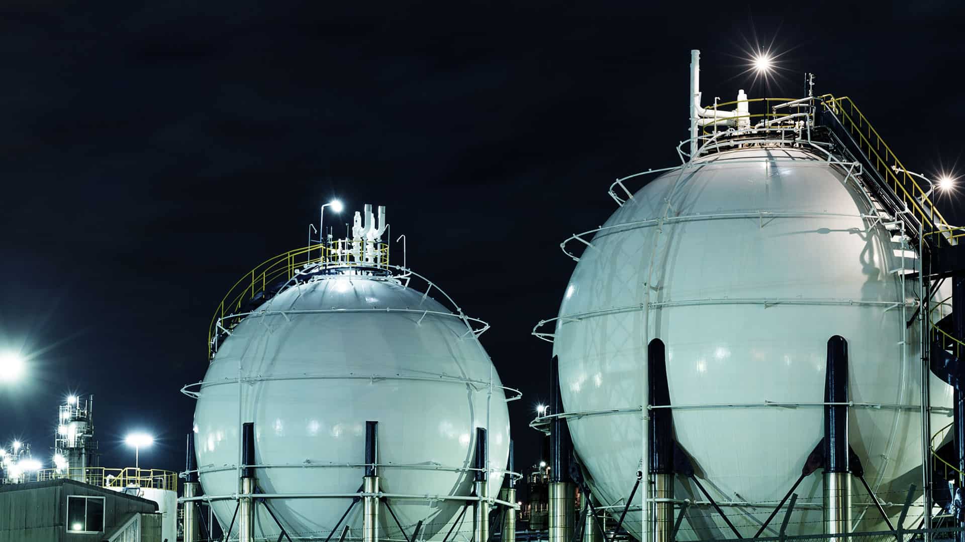 Oil and gas process manufacturing holding tanks